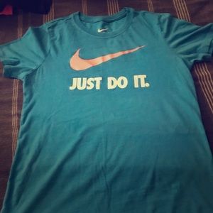 Nike summer tee